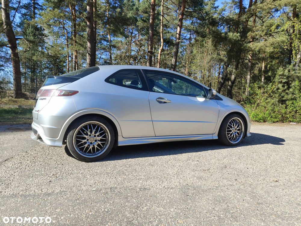 Honda Civic 1.8 TypeS - 1