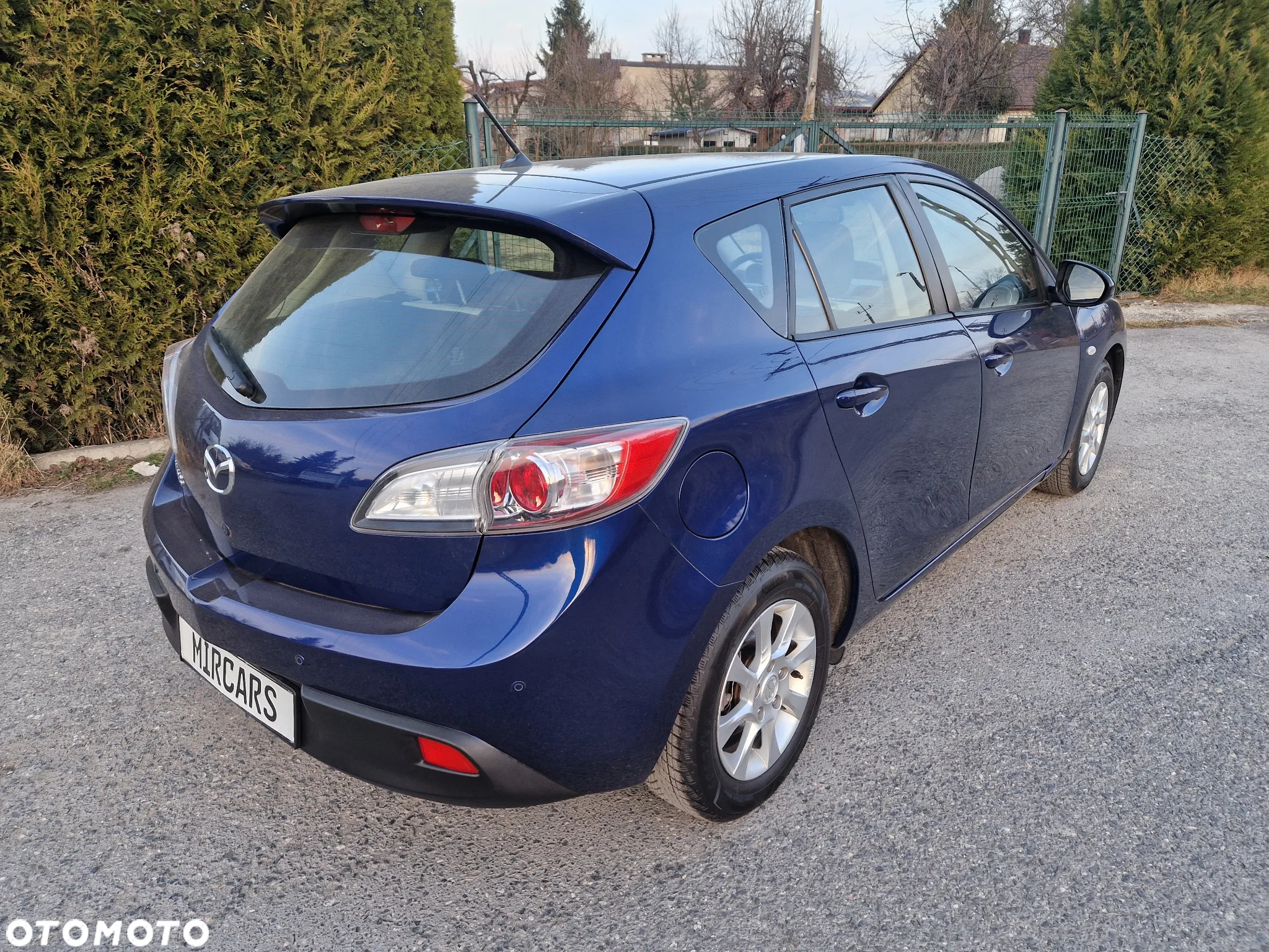 Mazda 3 1.6 Exclusive + - 3