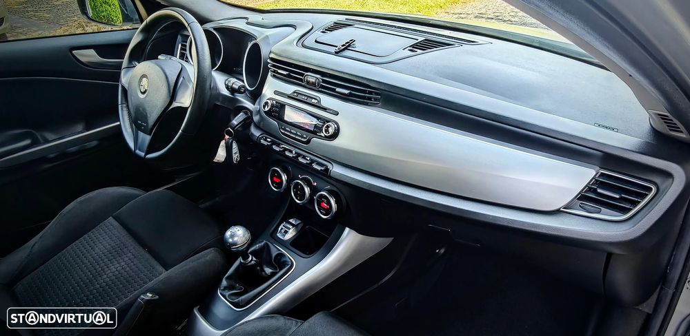 Alfa Romeo Giulietta 1.6 JTDM 16V Sport - 10