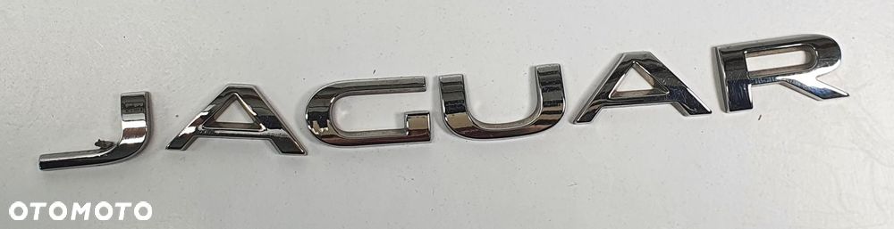 EMBLEMAT ZNACZEK LOGO NAPIS JAGUAR XF II X260 SPORTBRAKE - 1