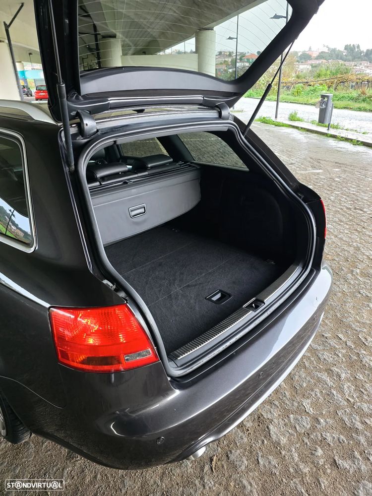 Audi A4 Avant 2.0 TDI S-line - 11