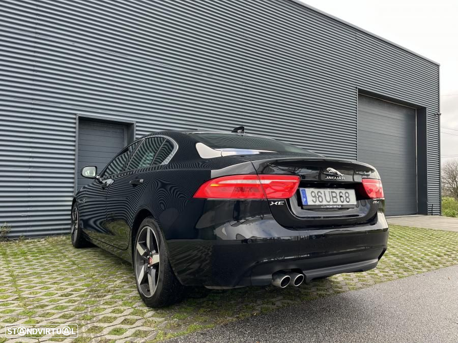 Jaguar XE 2.0 D Prestige Aut. - 26