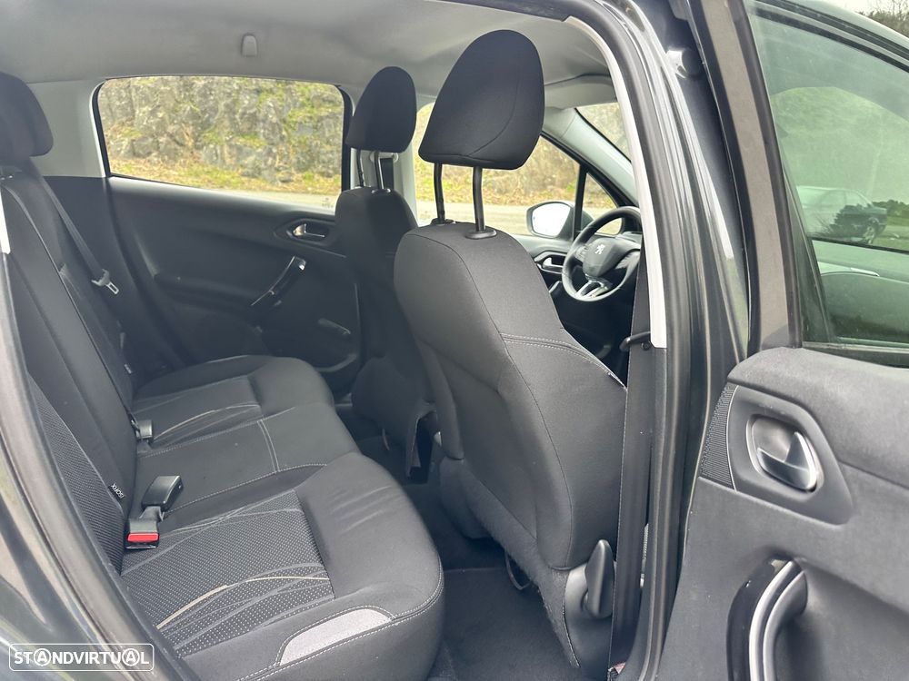 Peugeot 208 1.4 HDi Active - 28