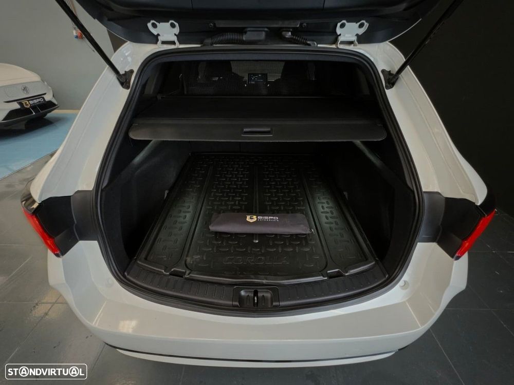 Toyota Corolla Touring Sports 1.8 Hybrid Comfort - 18