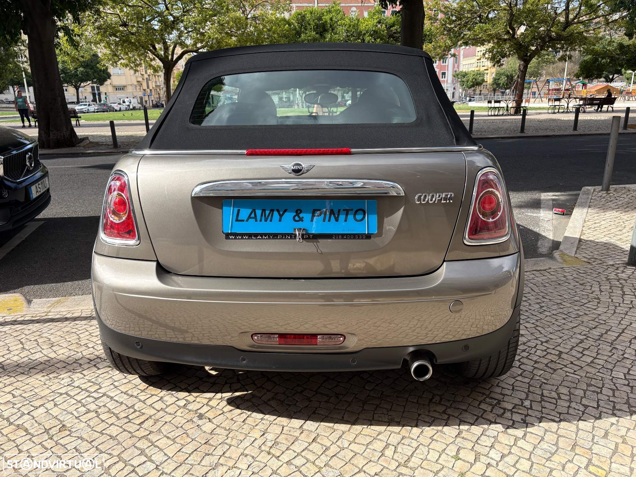 MINI Cabrio Cooper Auto. Highgate - 7