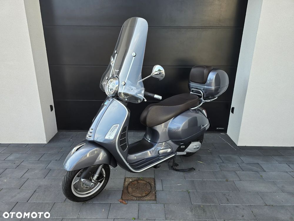 Vespa GTS - 1