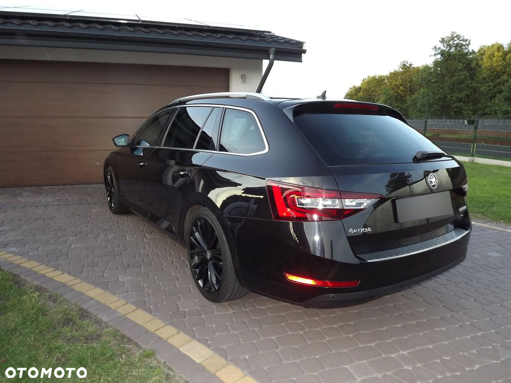 Skoda Superb Combi 2.0 TDI Style - 26