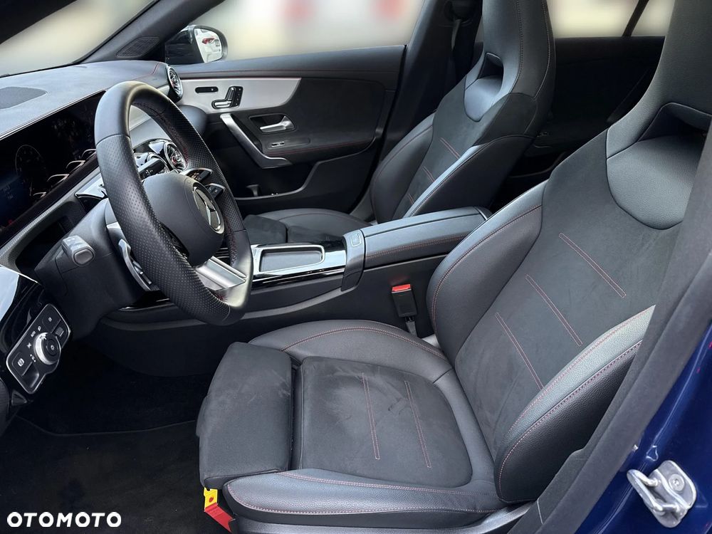 Mercedes-Benz CLA 200 AMG Line 7G-DCT - 13