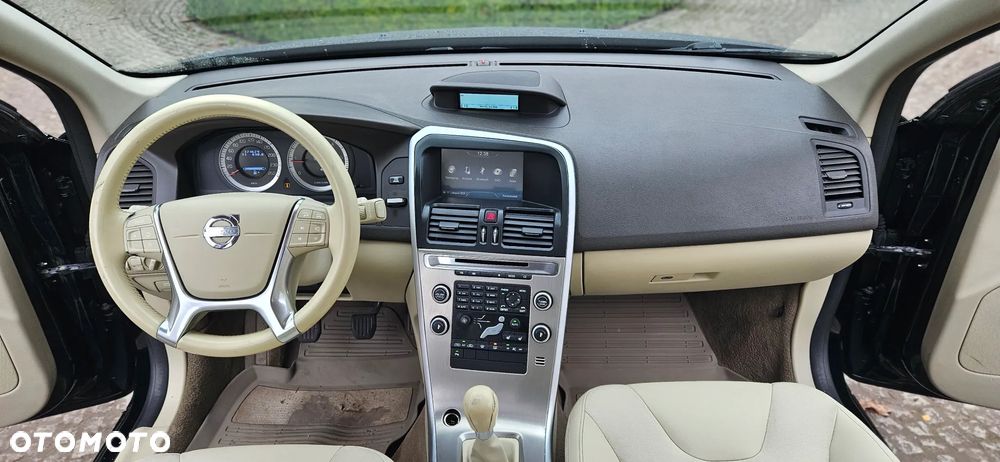 Volvo XC 60 DRIVe Momentum - 12