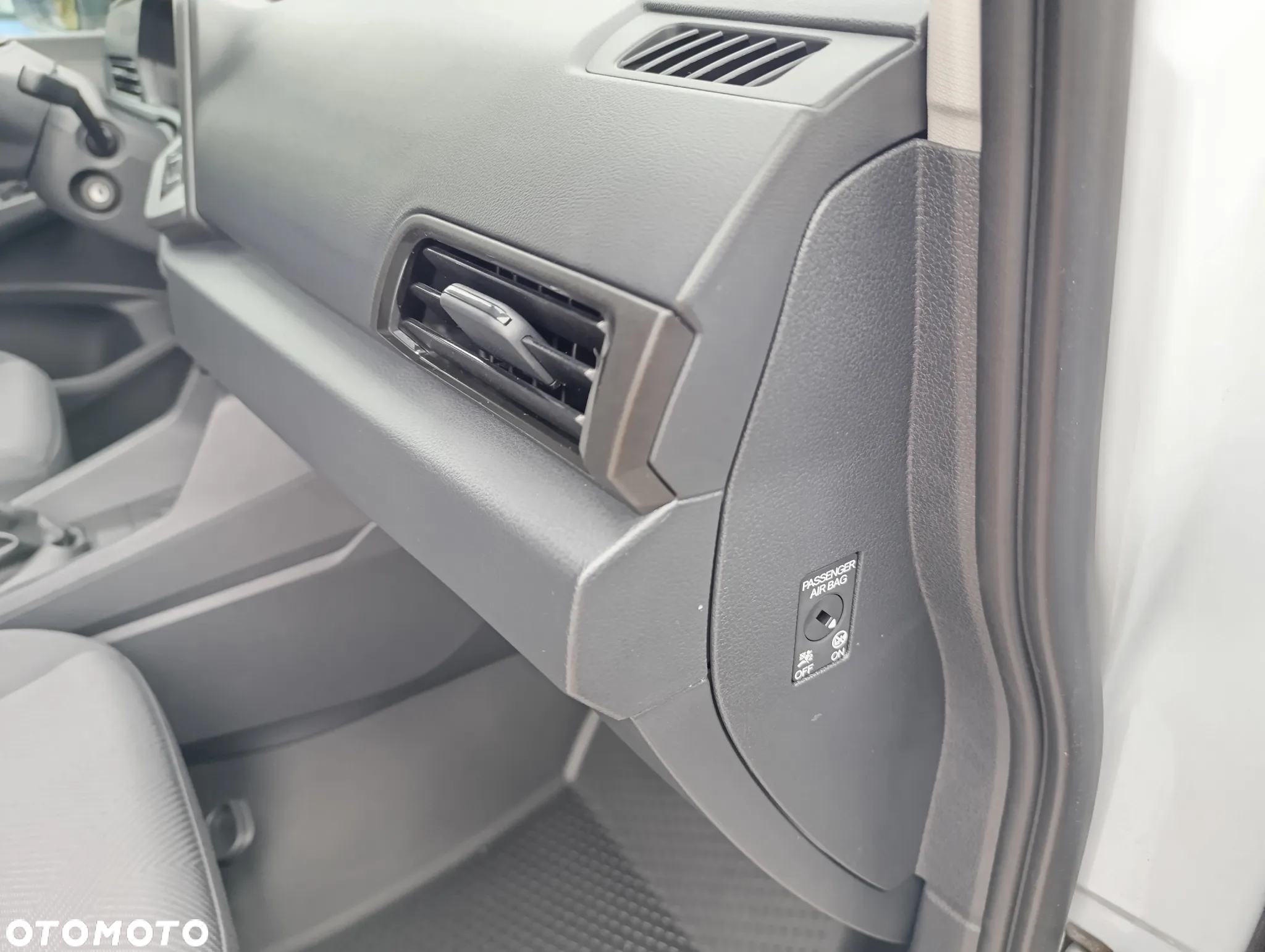 Ford Transit Connect - 18