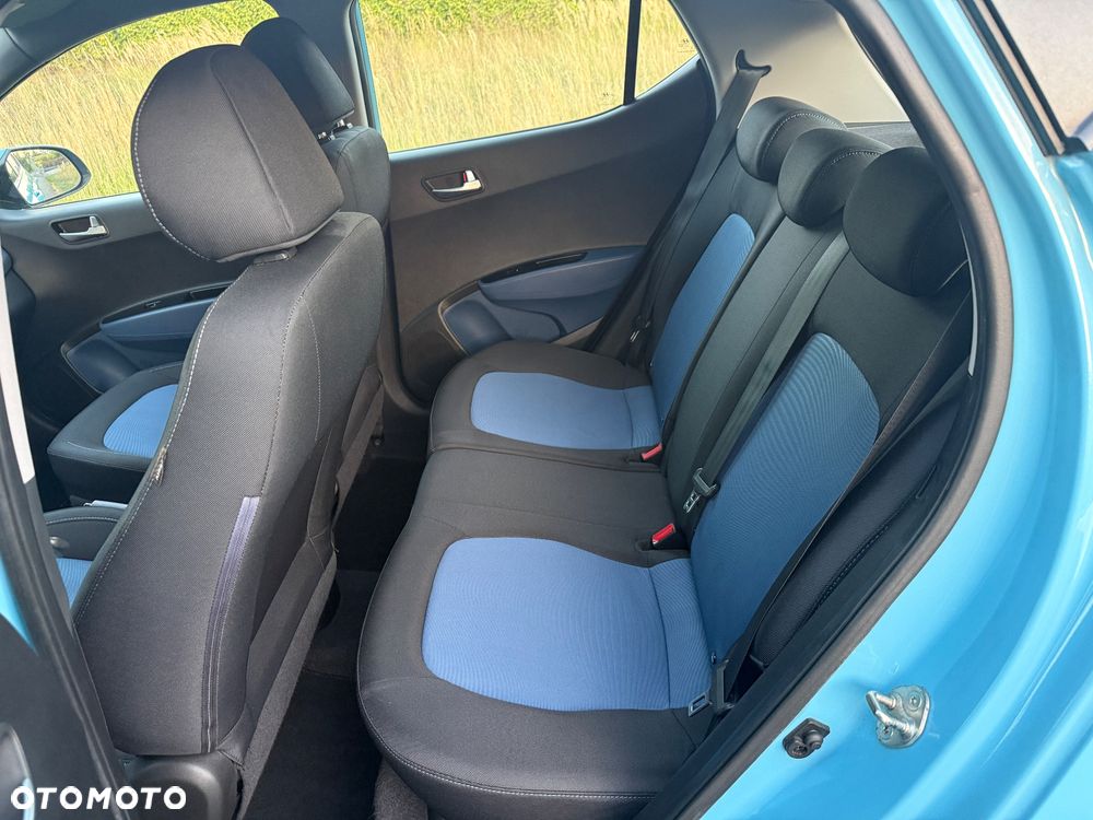 Hyundai i10 1.0 Fifa World Cup Edition - 20