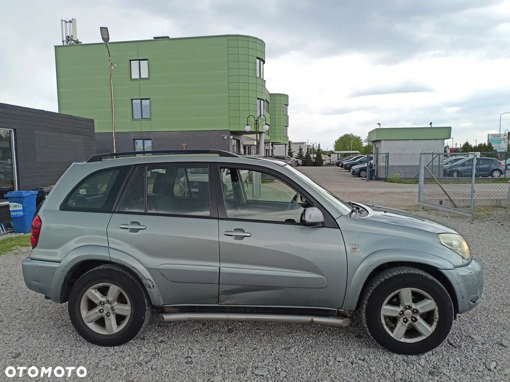 Toyota RAV4 2.0 VVT-i 4x4 - 5