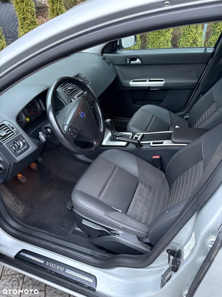 Volvo V50 2.0D DPF Kinetic - 16