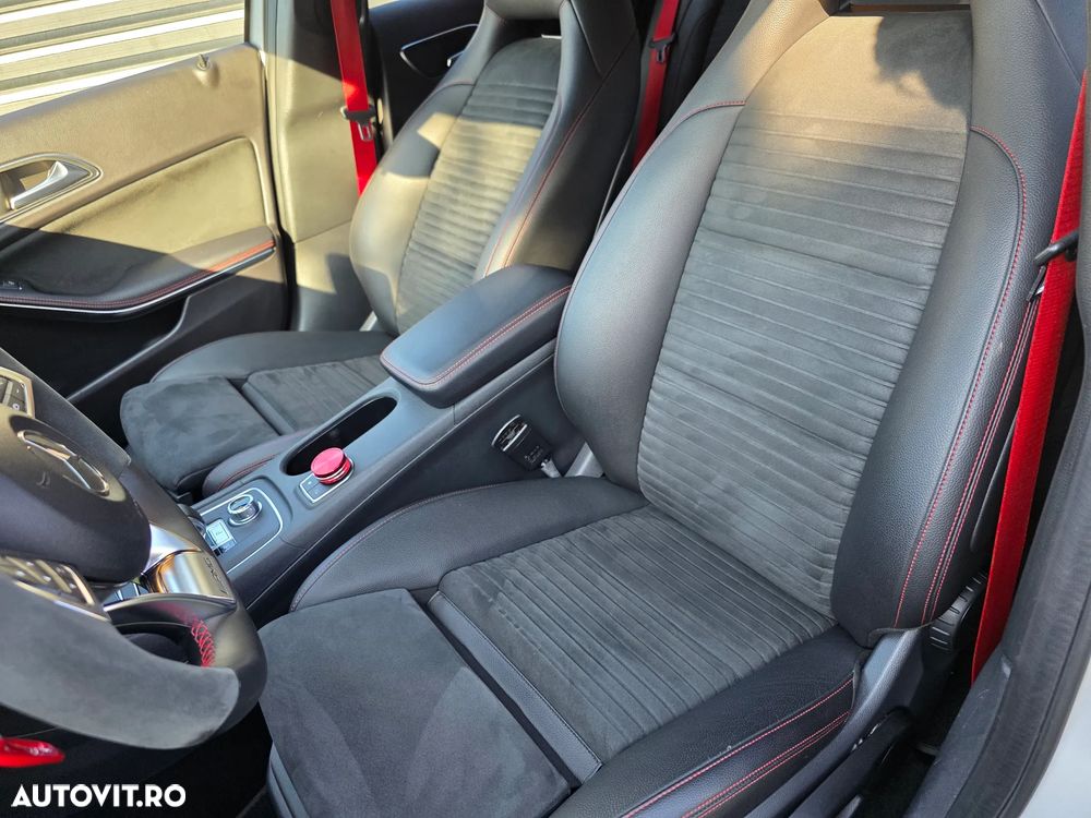 Mercedes-Benz A 45 AMG 4Matic AMG Speedshift 7G-DCT - 12