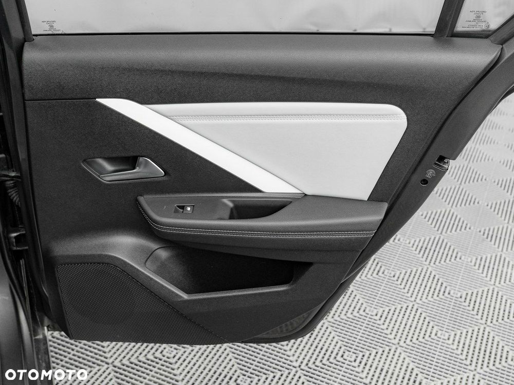 Opel Astra VI 1.2 T Elegance S&S - 28