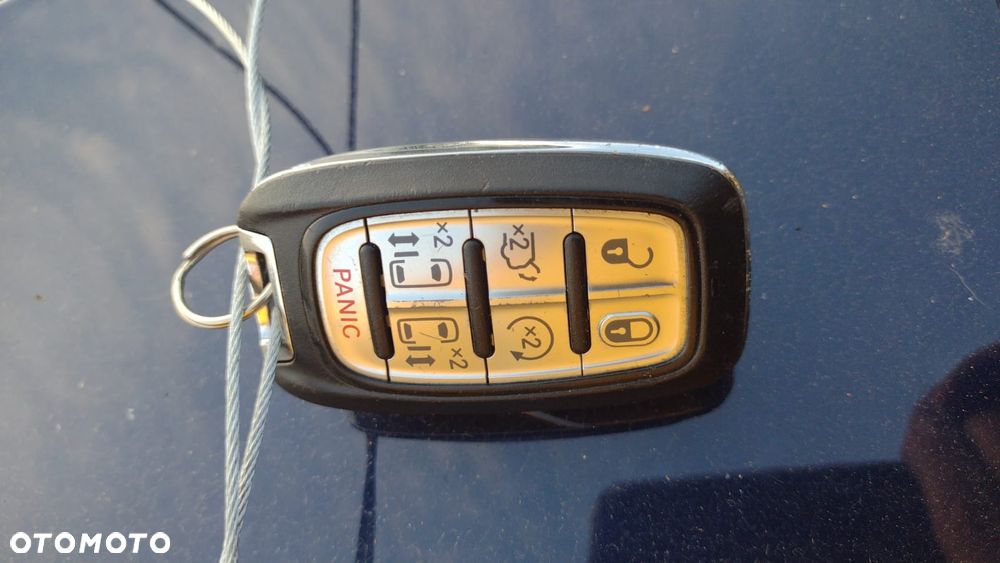 Chrysler Pacifica - 29