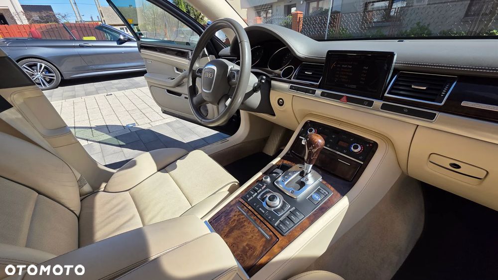 Audi A8 4.2 TDI DPF Quattro - 26