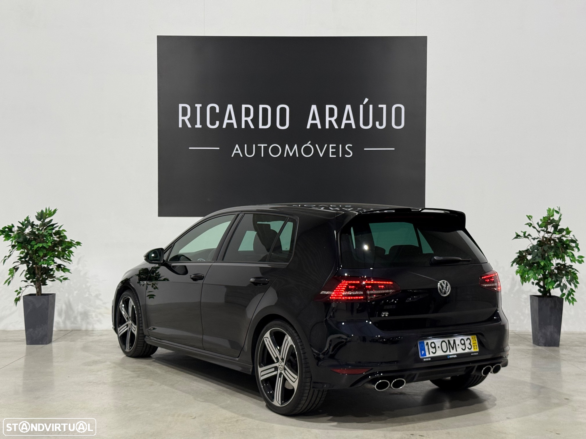 VW Golf 2.0 TSi R DSG - 3