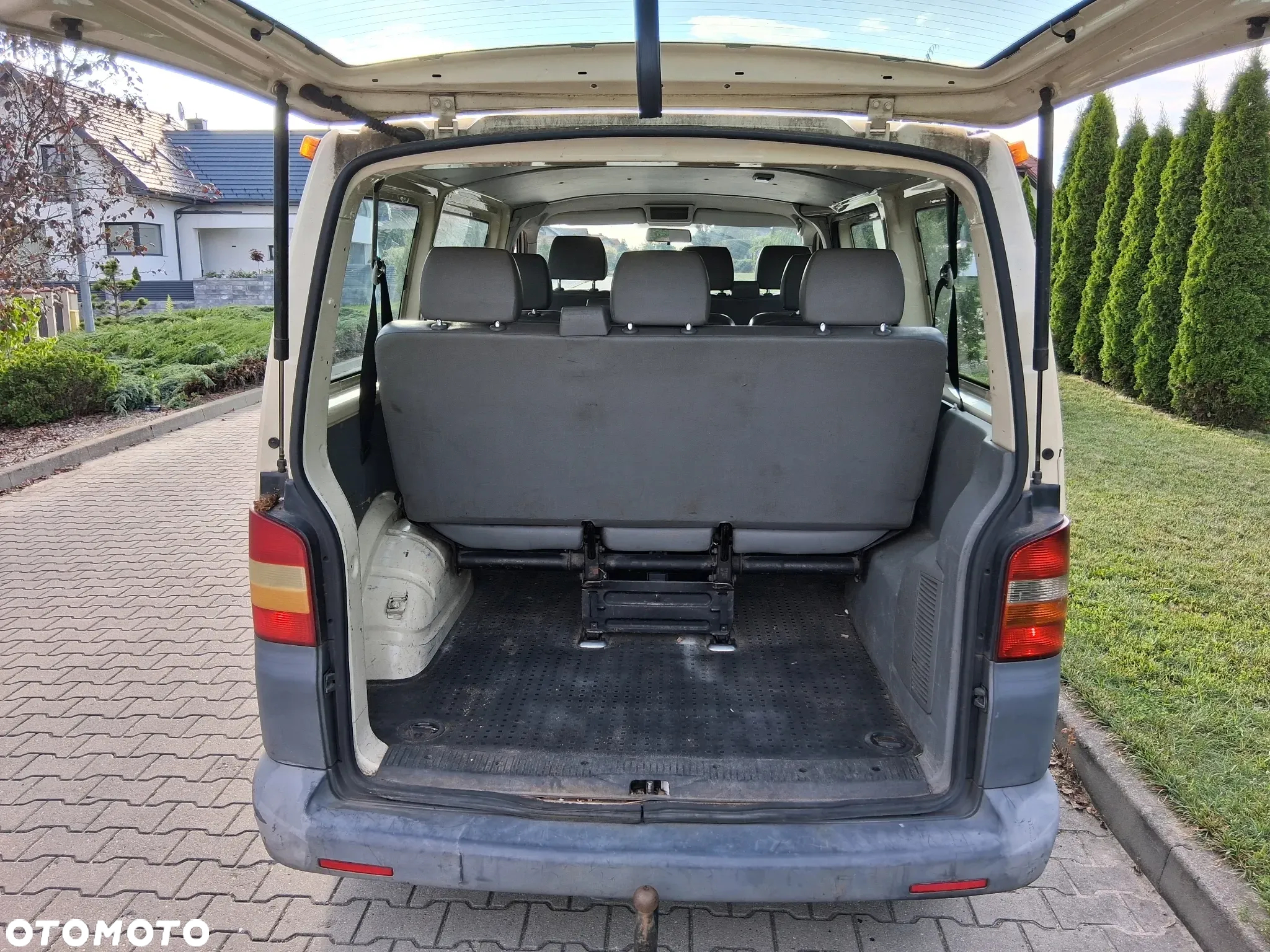Volkswagen Transporter T5 TDI L1H1 - 9
