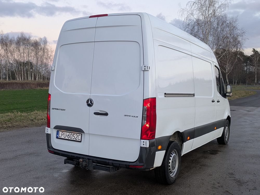 Mercedes-Benz Sprinter - 8