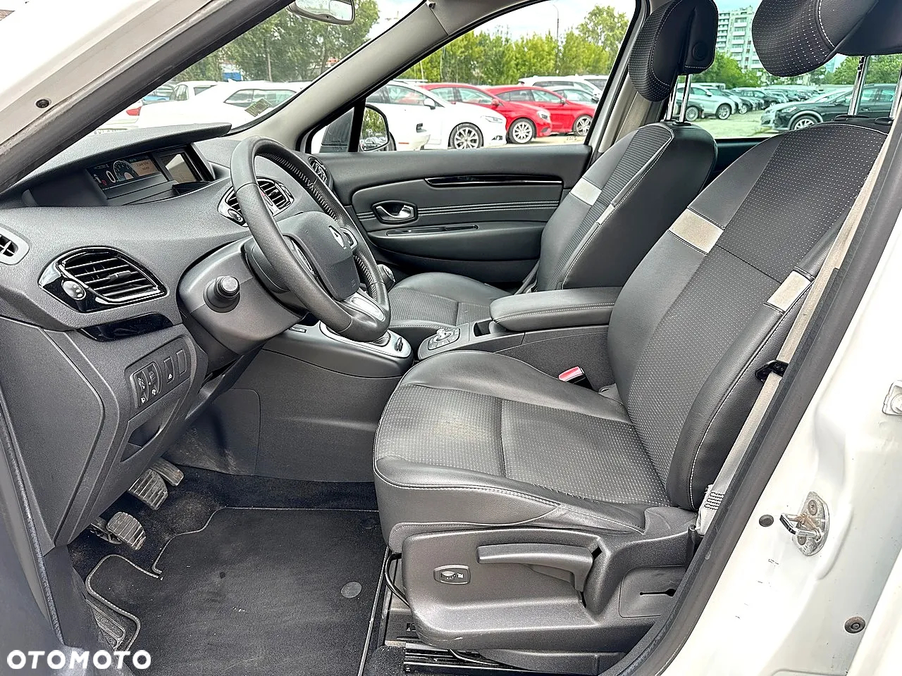 Renault Scenic 1.4 16V TCE Bose Edition - 7