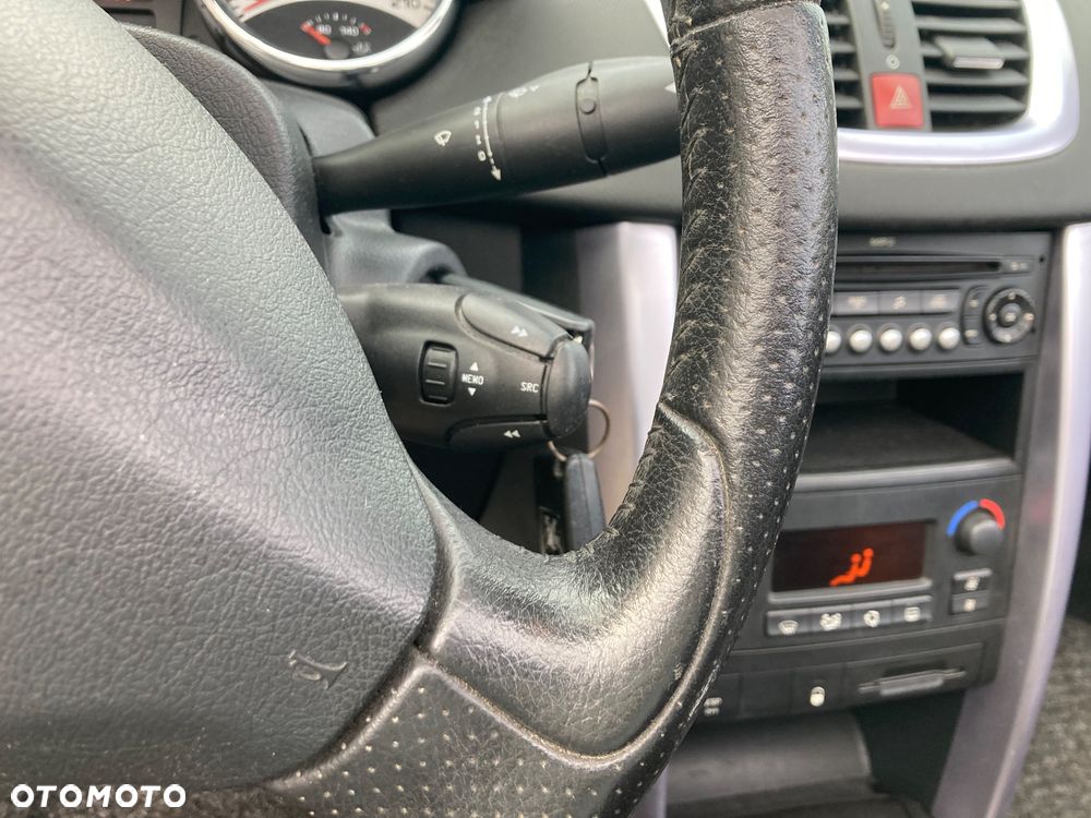Peugeot 207 CC - 35
