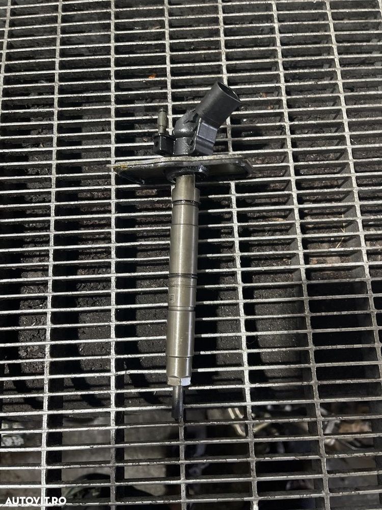 Injector Porsche Cayenne Facelift 3.0 D 2007 - 2010 240CP M05.9D (1060) Diesel 0445116015 - 2