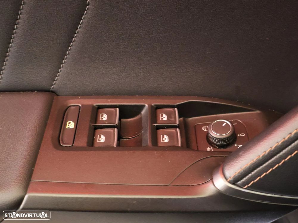 Cupra Leon 1.4 e-Hybrid VZ DSG - 17
