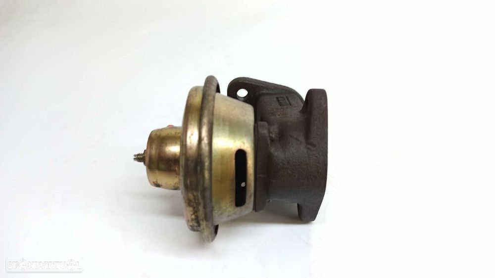 VáLVULA EGR NISSAN TERRANO/TERRANO.II (R20) AVENTURA - 2