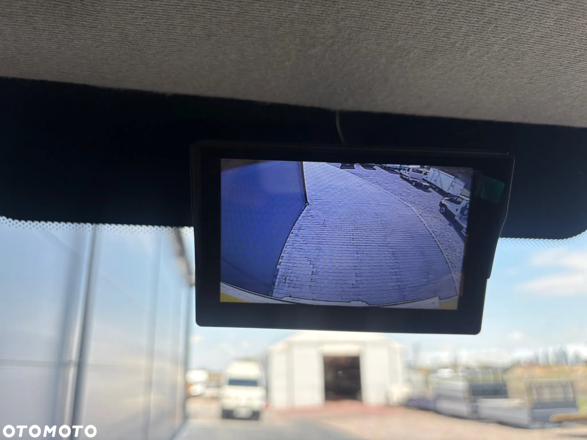 Iveco Daily 35C15 3.0 HPI Kontener 8 palet + winda 750kg + drzwi boczne **KLIMA**Kamera**Serwis**Sprowadzony**Bez AdBlue** - 12