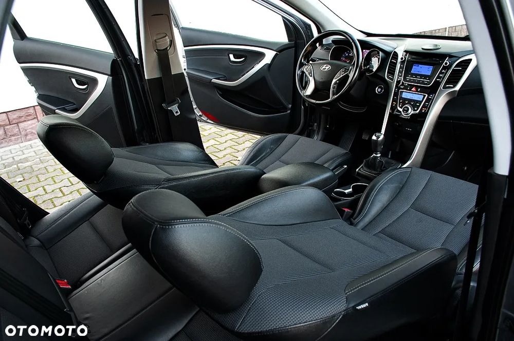 Hyundai i30 1.6 CRDi Premium - 30