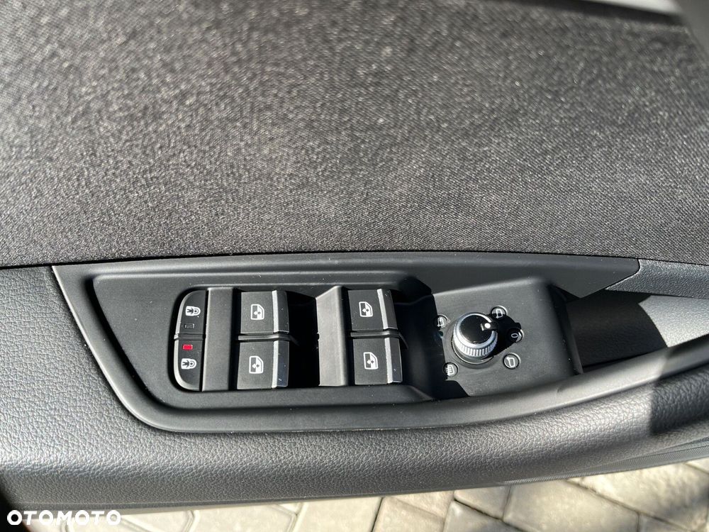Audi A4 Avant 35 TFSI mHEV Advanced S tronic - 11