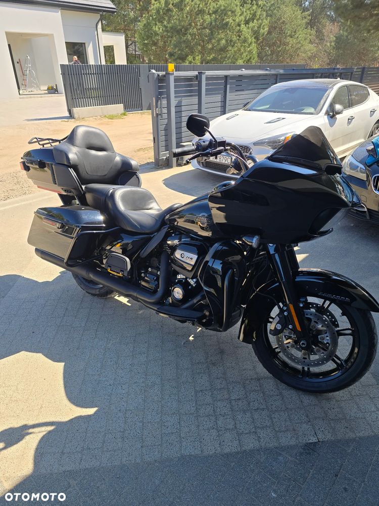 Harley-Davidson Touring Road Glide - 1