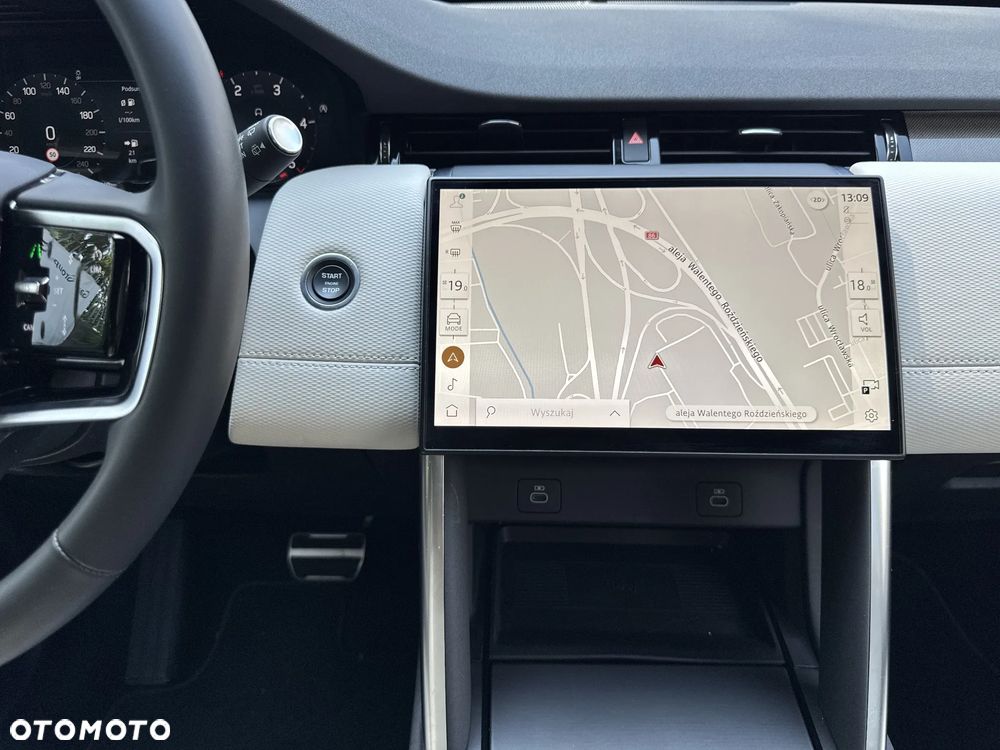 Land Rover Discovery Sport 2.0 D200 mHEV Dynamic SE - 13
