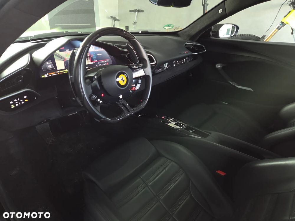 Ferrari 296 GTB - 12