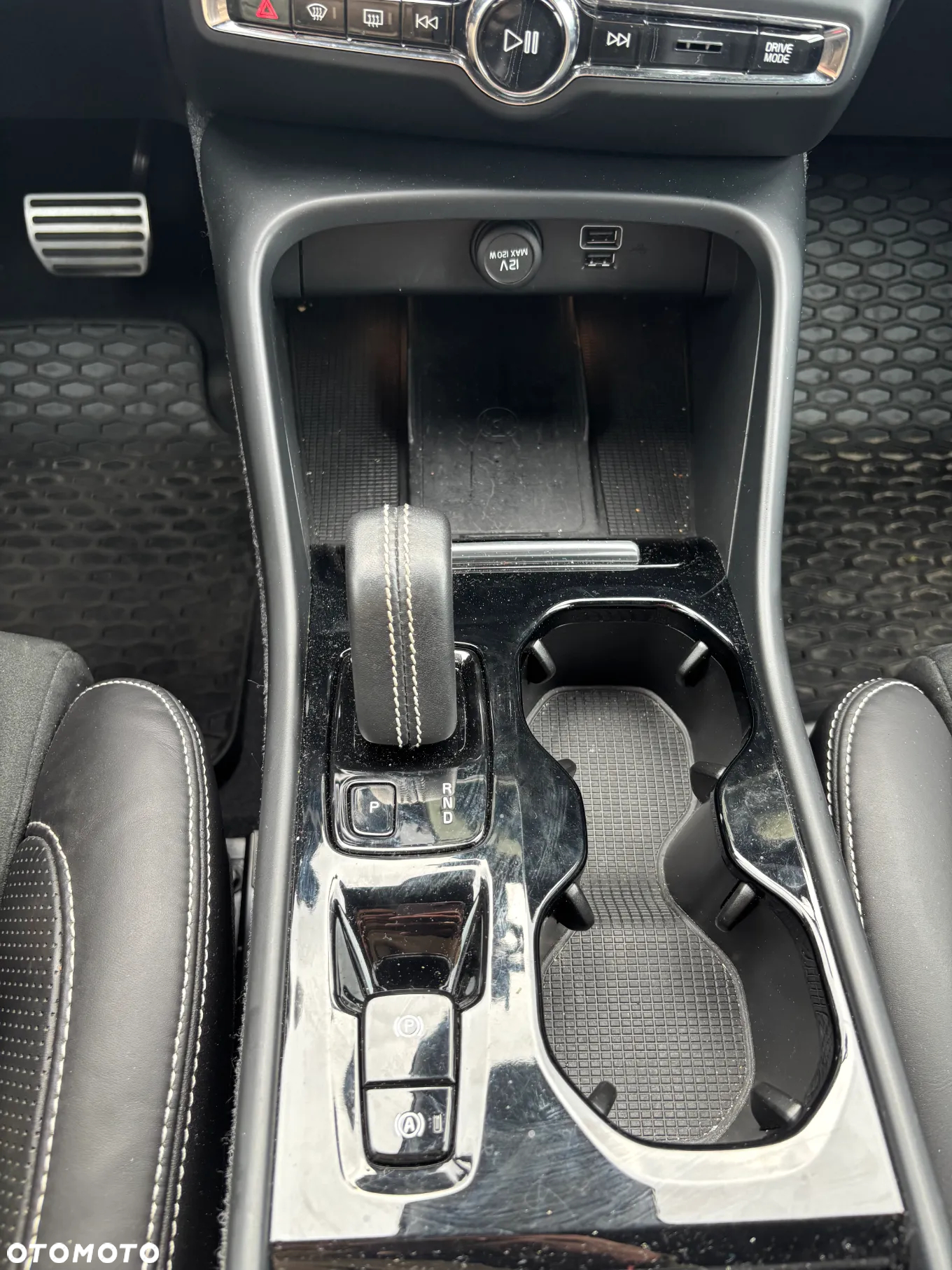 Volvo XC 40 D4 AWD Geartronic R-Design - 15