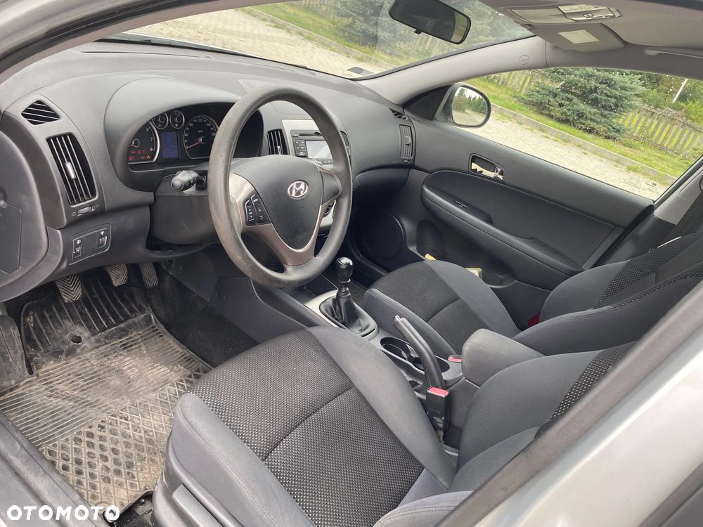 Hyundai i30 1.6 Comfort - 15