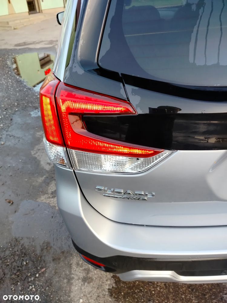 Subaru Forester 2.0i-L Special Edition (EyeSight) Lineartronic - 12