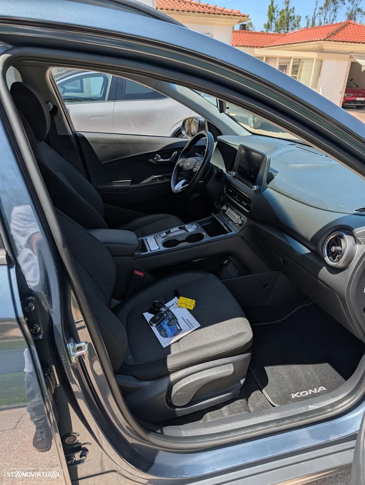 Hyundai Kauai Business - 10