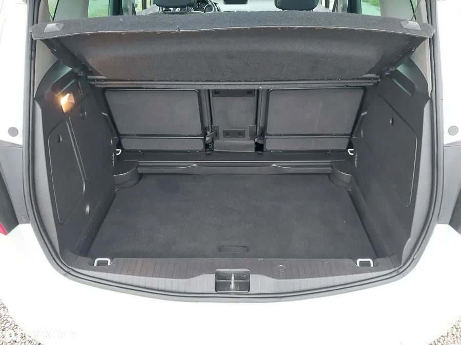 Opel Meriva - 21