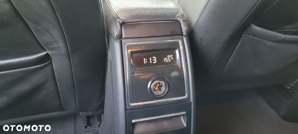 Skoda Superb 1.8 TSI FAMILY - 13