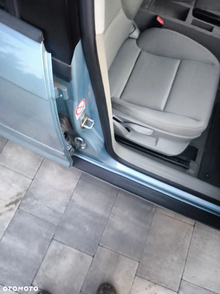 Audi A3 Sportback 1.6 FSI Ambiente - 24