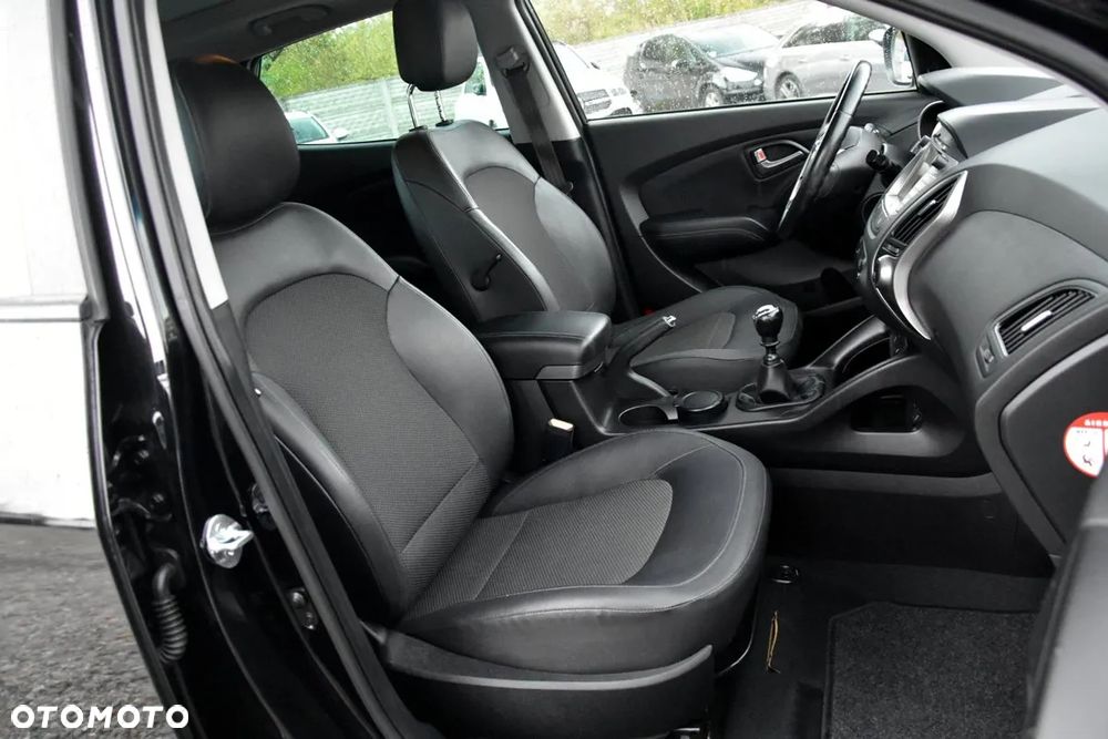 Hyundai ix35 1.7 CRDi Premium 2WD - 24