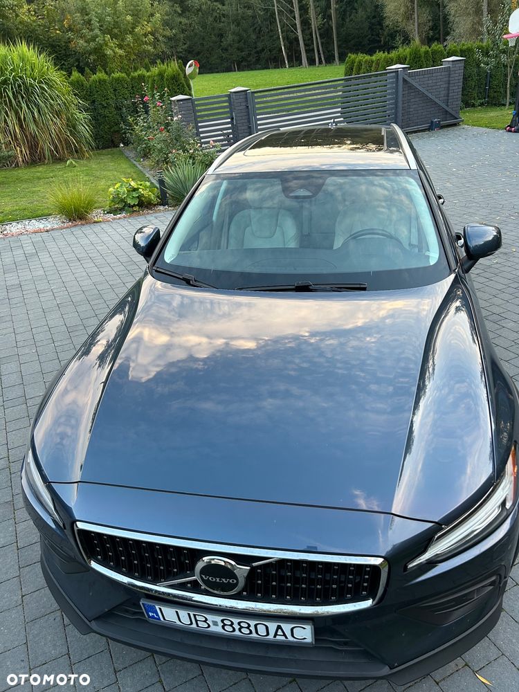 Volvo V60 Cross Country - 9