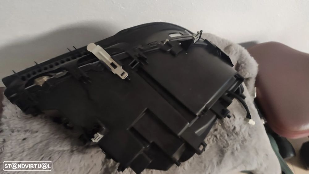 Farol direito BMW série 7 F01 bi-xenon led - 6