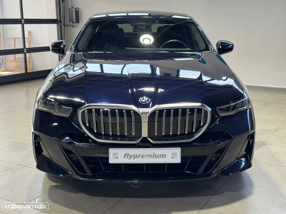 BMW i5 eDrive40 Edição Desportiva M - 3
