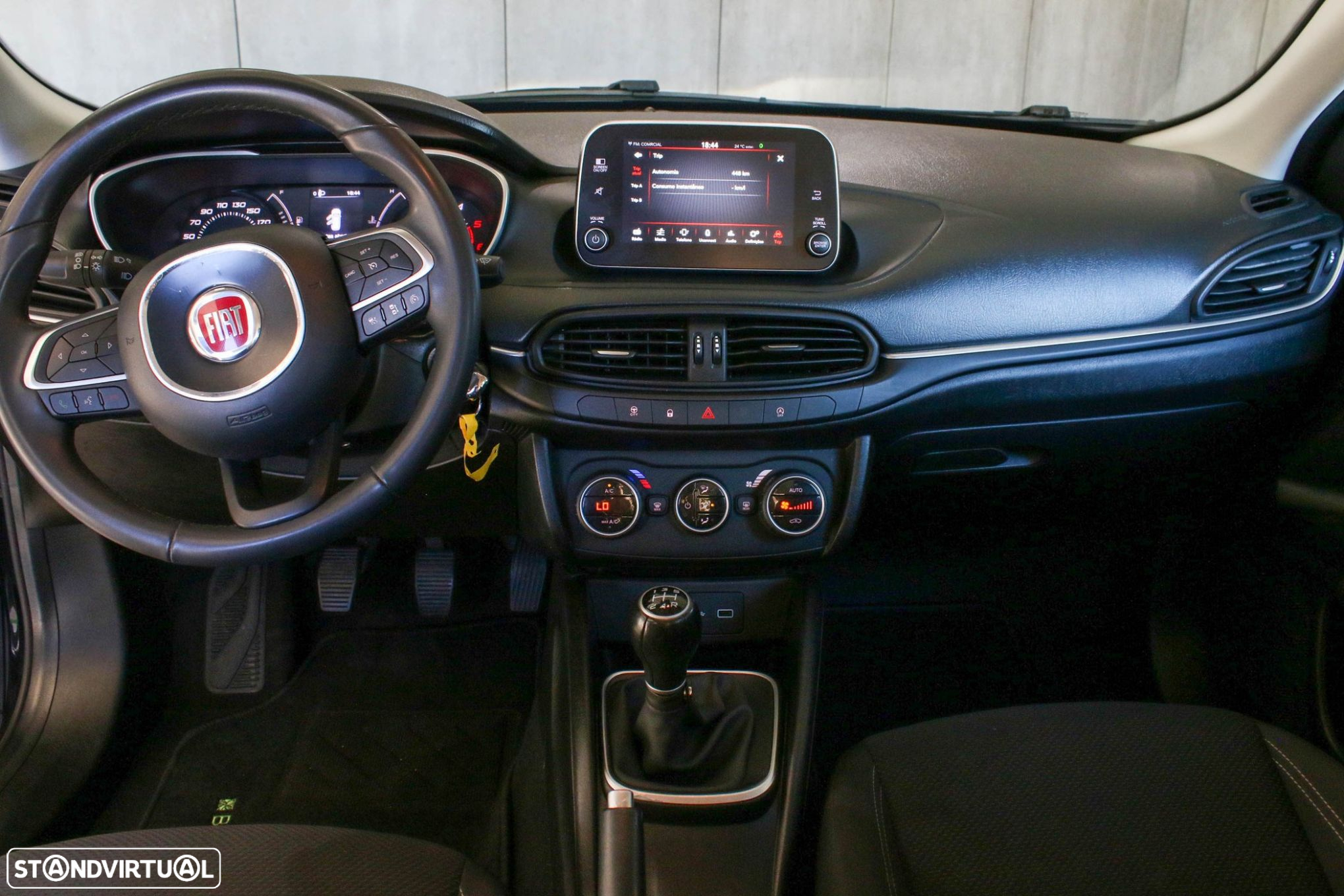 Fiat Tipo Station Wagon 1.3 M-Jet Lounge Tech - 18
