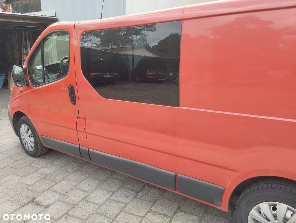 Opel VIVARO - 2