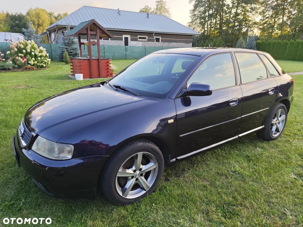 Audi A3 Sportback 1.8T Ambiente - 2