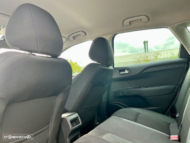 Citroën C4 1.2 PureTech Feel - 29